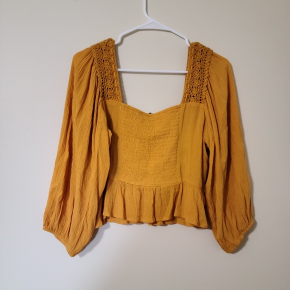 American Eagle crop top - Picture 2 of 2